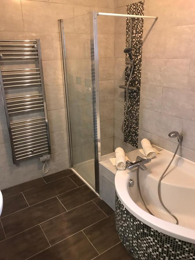 Saint-Avertin Maison Chaleureuse A Partager En Famille Ou Amis Villa Exterior foto